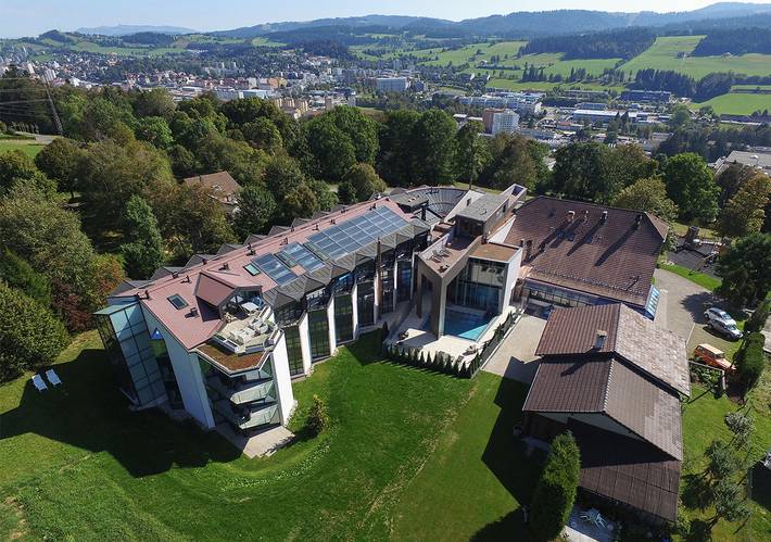 Hôtel pour 2 personnes, avec sauna ainsi que jacuzzi et balcon, adapté aux familles à La Chaux-de-Fonds - 3
