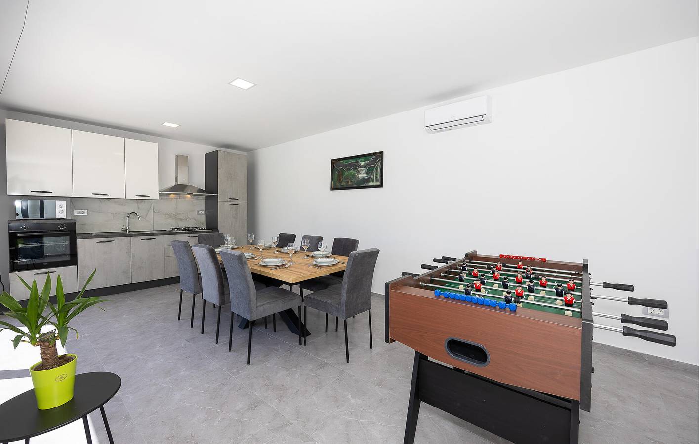 Charmantes Apartment mit Pool in der Nähe von Imotski und dem Modro Jezero in Imotski, Makarska Riviera