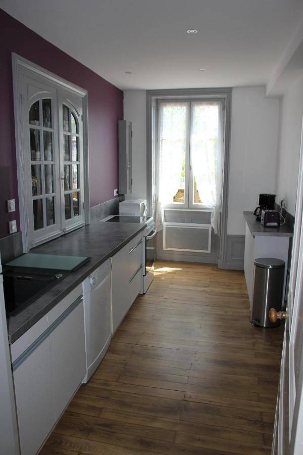 Location de vacances pour 10 personnes, avec jardin à Briennon - 4