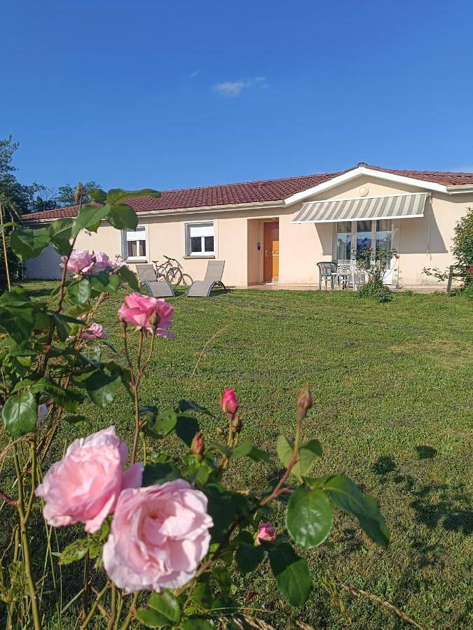 Location de vacances pour 6 personnes, avec jardin et vue à Charnay-lès-Mâcon