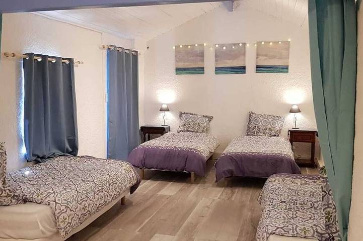 Location de vacances pour 6 personnes, avec balcon ainsi que jardin et piscine, animaux acceptés à Genouillé - 4