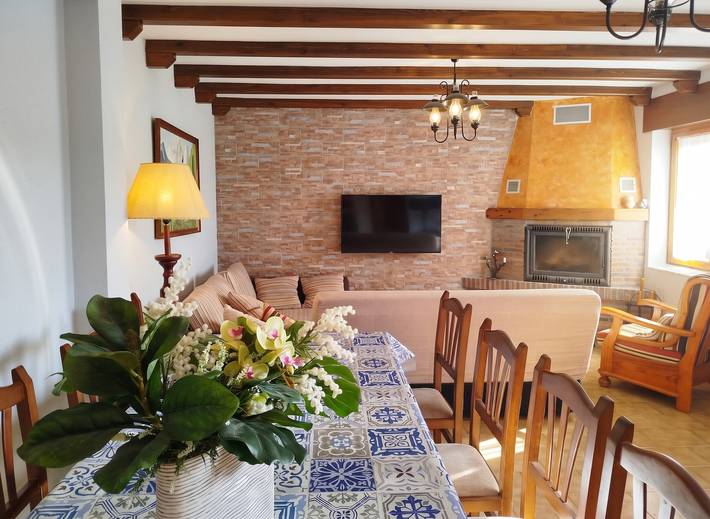Familienhaus in Peral de Arlanza mit umzäuntem Garten in Peral de Arlanza, Burgos Provinz