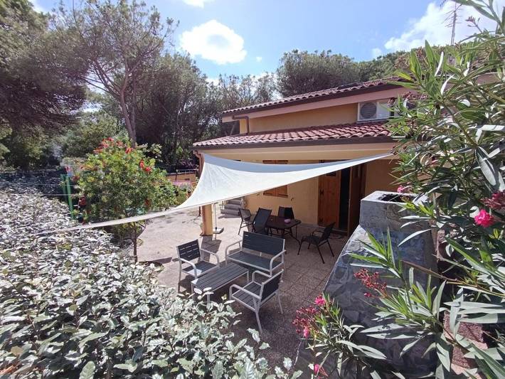 Casa vacanza per 5 persone, con Terrazza e Giardino nonché Panorama a Platamona