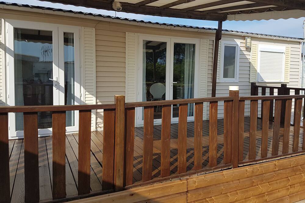 Mobil-home 3 chambres à 50m de la plage in Gruissan (Ville), Gruissan