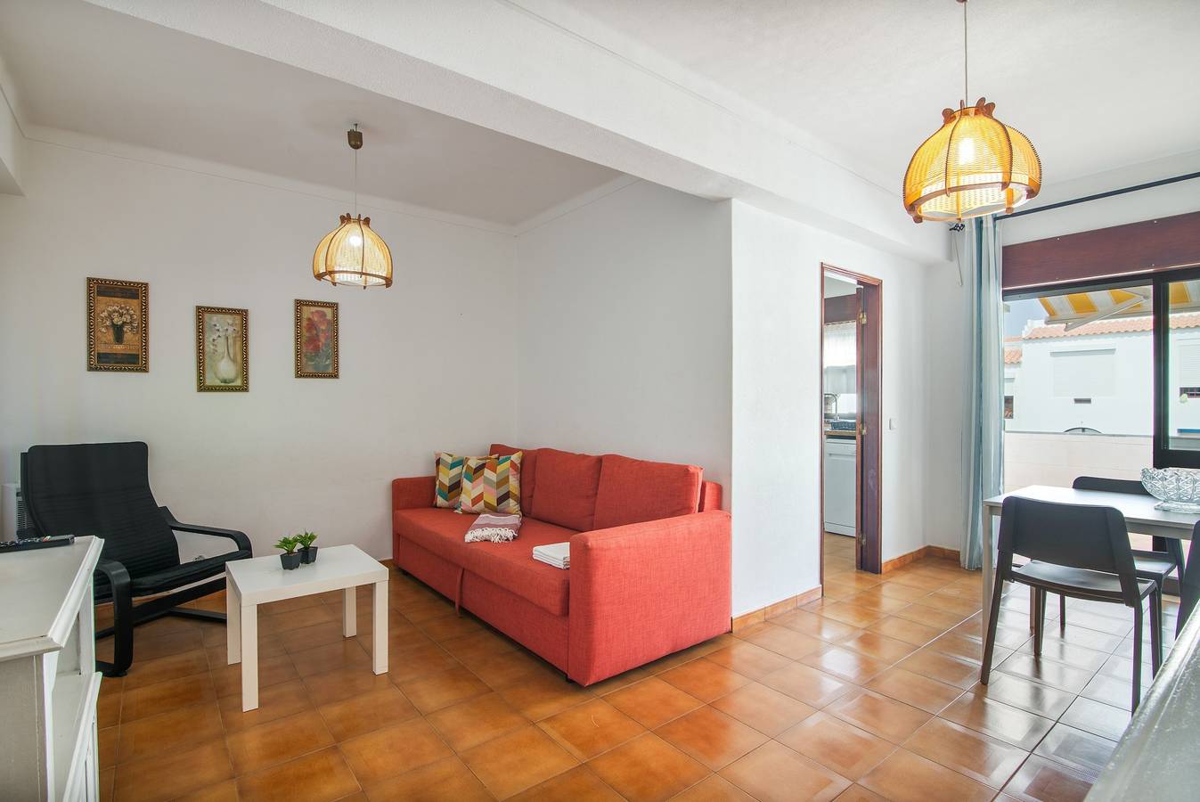 Appartamento intero, Appartamento 'Casa Modesta' con Balcone, Wi-Fi e Aria Condizionata in Quarteira, Distretto di Faro