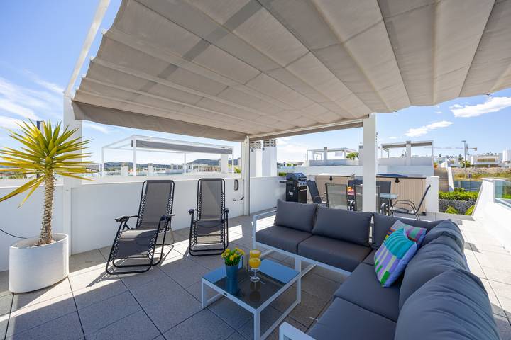 Casa rural para 6 personas, con Terraza y Jardín en Jacarilla - 4