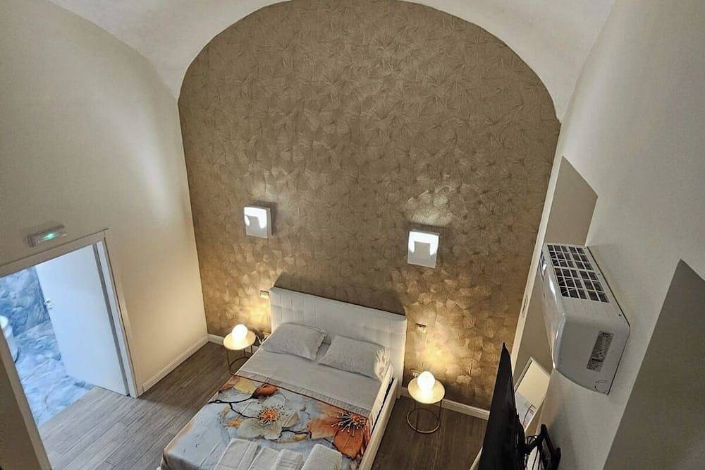 Naples the Charme, in the heart of the historic center of Naples 2 steps from the metro in Nápoles, Provincia de Nápoles