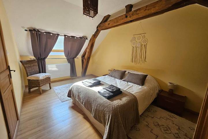 Location de vacances pour 5 personnes, avec jardin à Rillé - 3