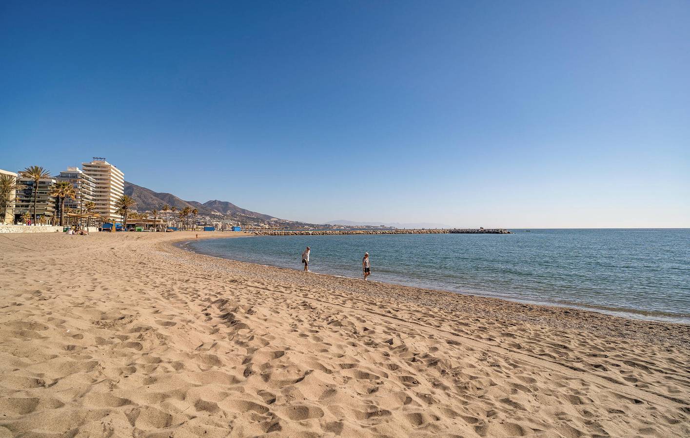 Appartement confortable au bord de la mer avec WiFi et terrasse in Fuengirola, Costa del Sol