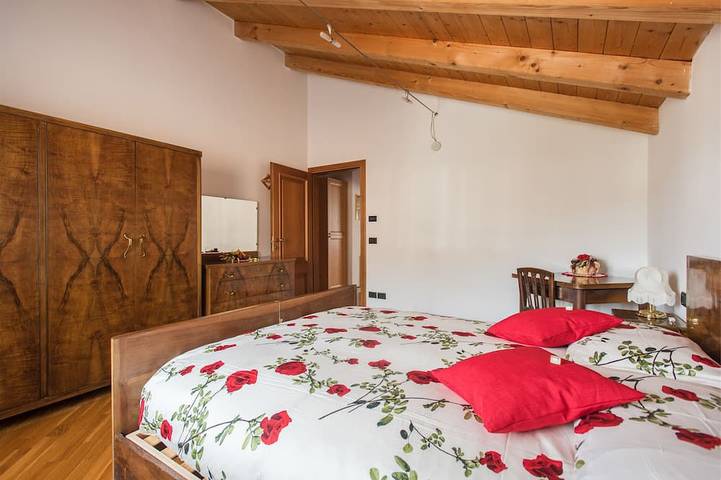 Ganze Wohnung, Ferienhaus \"La Guarda\" in Stenico. Panoramabalkon in der Nähe von Terme di Comano in Stenico, Brentagruppe