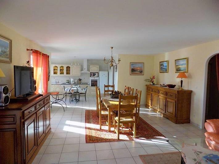 Location de vacances pour 6 personnes, avec terrasse et jardin dans Courlay Sur Mer - 3