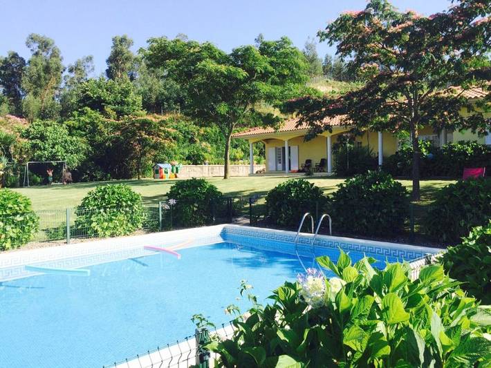 Villa para 9 pessoas, com piscina e jardim e ainda vista em Marco de Canaveses