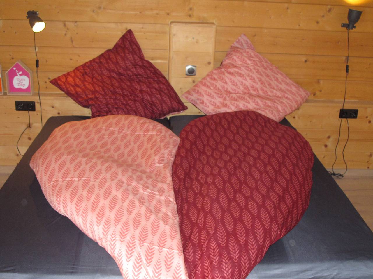 Ferienhaus 'Finkennest' mit Bergblick, privater Terrasse und Wi-Fi in Neukirchen am Großvenediger, Großvenediger