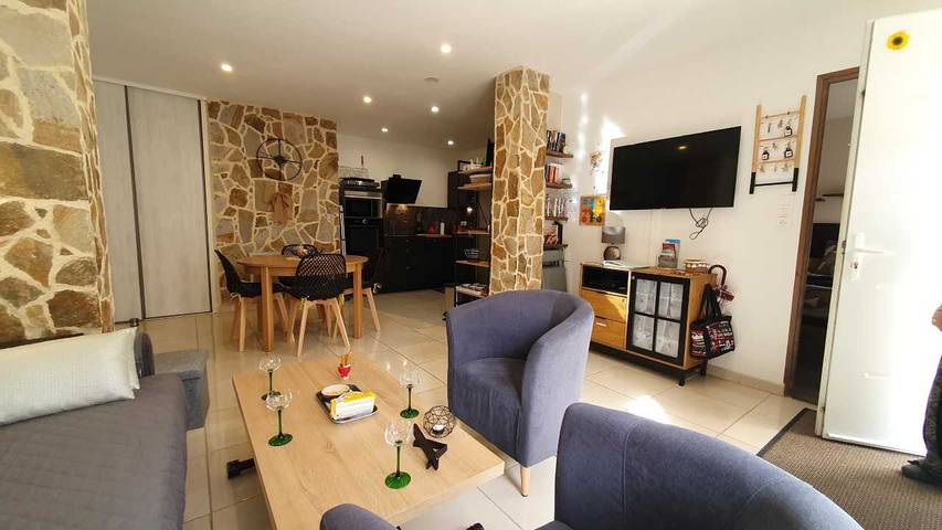 Gîte pour 4 personnes, avec terrasse et jardin à Ax-les-Thermes
