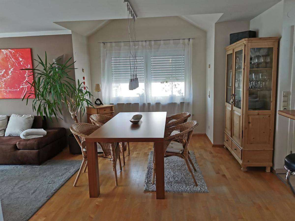 Ganze Wohnung, Apartment an der Lindach in Kirchheim unter Teck, Landkreis Esslingen