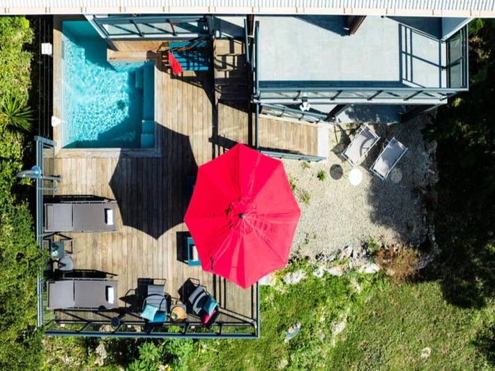 Gîte pour 6 personnes, avec piscine et jardin, adapté aux familles dans Ecomusée de Marie-Galante
