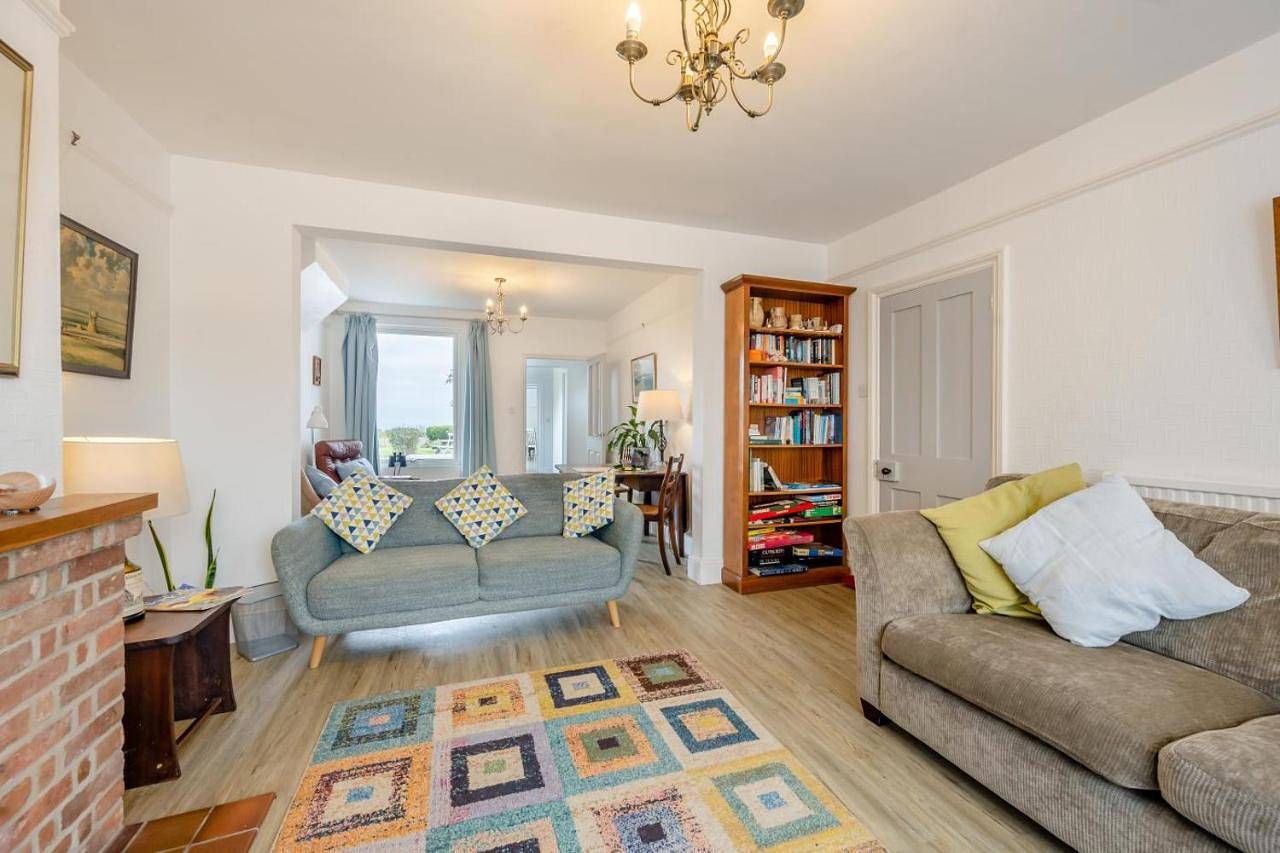 5 Bed in Overstrand oc-1922 in Overstrand, Norfolk Coast