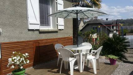 Gîte pour 2 personnes, avec jardin à Pouzac
