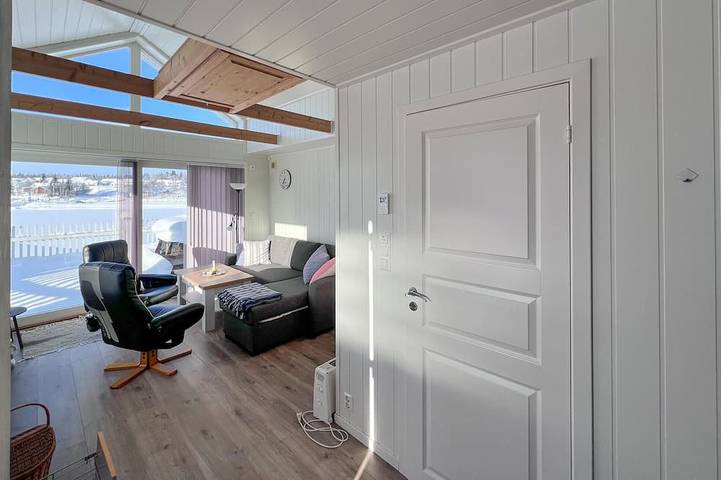 Lovely home in Eina with house sea view in Vestre Toten