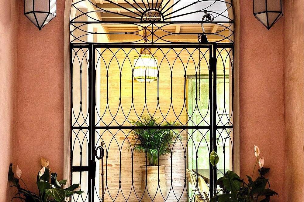 Chic, Historic, City Home to Enjoy with Family and Friends. in Casco Antiguo, Sevilla