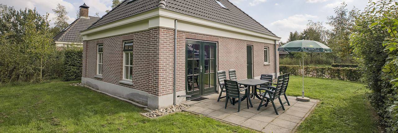 Ferienhaus für 6 Personen, mit Terrasse und Balkon/Terrasse