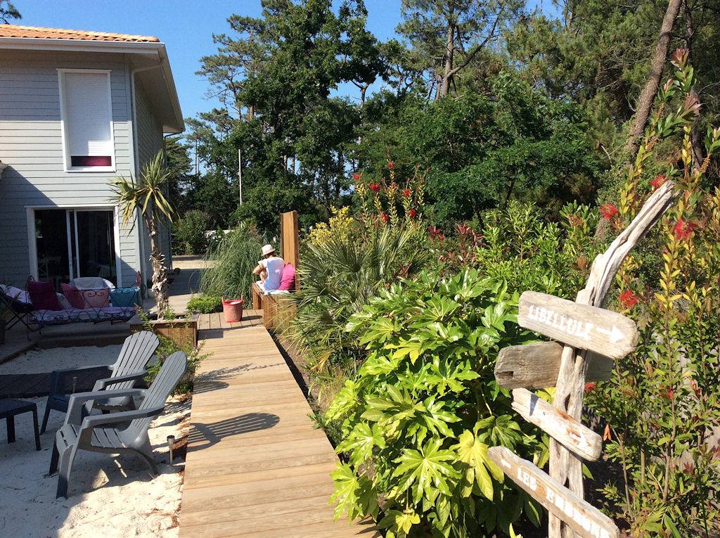 Au Jardin des Libellules - Chambre Les Embruns in Soulac-sur-Mer, Parc naturel régional du Médoc