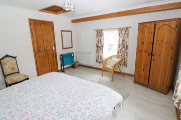 Cottage for 4 People in Laugharne, Carmarthenshire, Photo 3