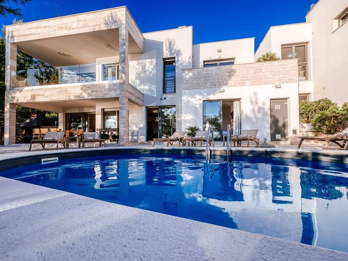 Ferienhaus für 8 Personen, mit Garten in Starigrad Paklenica - 2