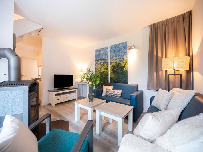 Geheel appartement, Studioappartement in het bos met gedeelde sauna in Oberhambach, Nahe (Palts)