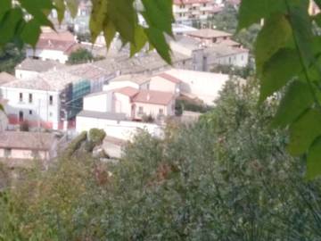 Cottage pour 3 personnes, avec jardin et vue à Vittorito