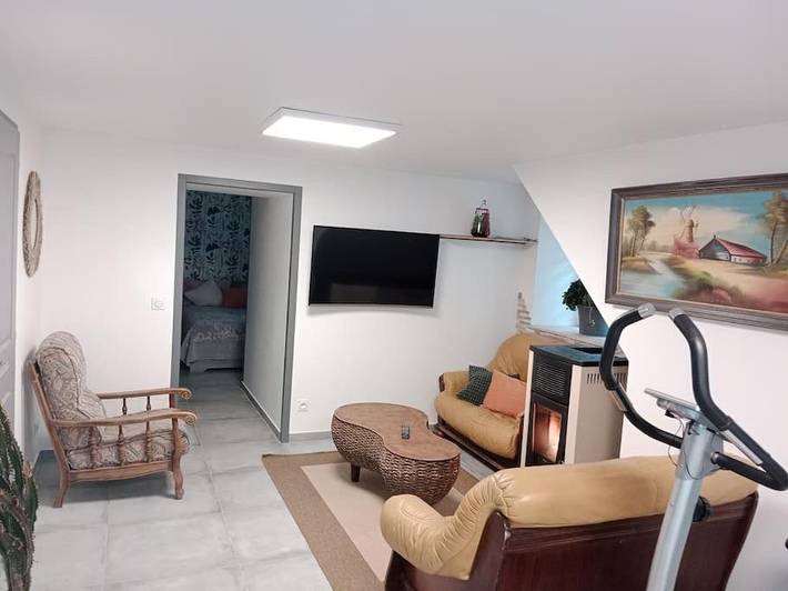 Gîte pour 2 personnes, avec terrasse à Champis - 4