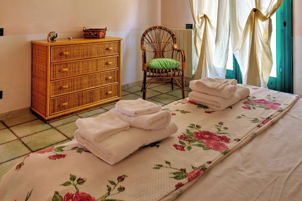 Villa of the Freesia in Seccagrande, Ribera