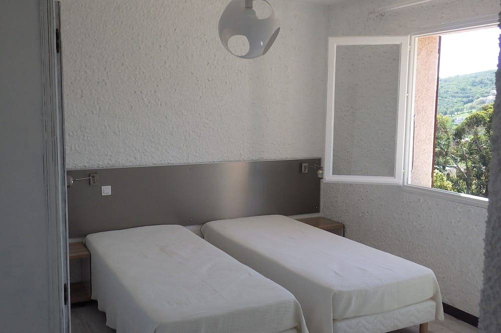 Appartement entier, La villa n°5, 10 personnes in Favone, Conca