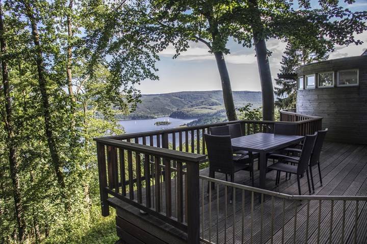 Ferienhaus für 5 Personen, mit Balkon und Terrasse in der Eifel - 2