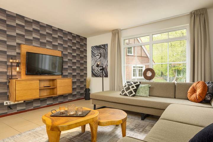 Bungalow für 7 Personen, mit Balkon/Terrasse und Terrasse sowie Garten und Sauna