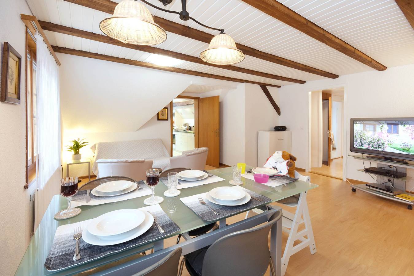 Ganze Ferienwohnung, Appartement "Wohlfühlnest" mit Balkon in Steckborn, Untersee