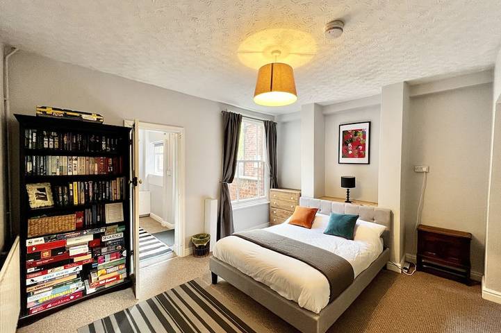 Cathedral Quarter - sleeps 8 in Lincoln, Lincolnshire
