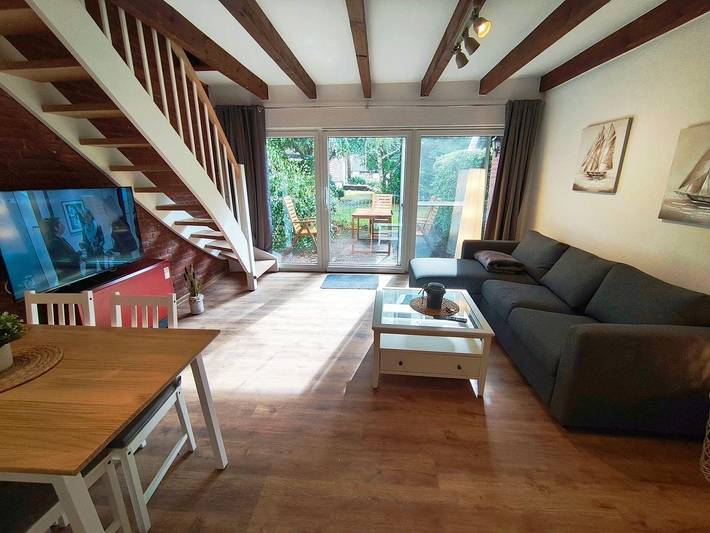 Ferienwohnung für 2 Personen, mit Terrasse und Garten in Eilsum