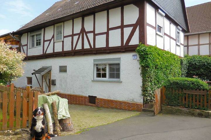 Ferienwohnung für 2 Personen, mit Garten und Terrasse, mit Haustier in Frielendorf