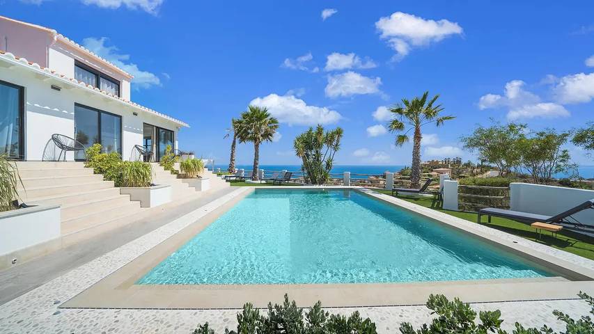 Villa voor 13 personen, met zwembad en tuin in El Campello