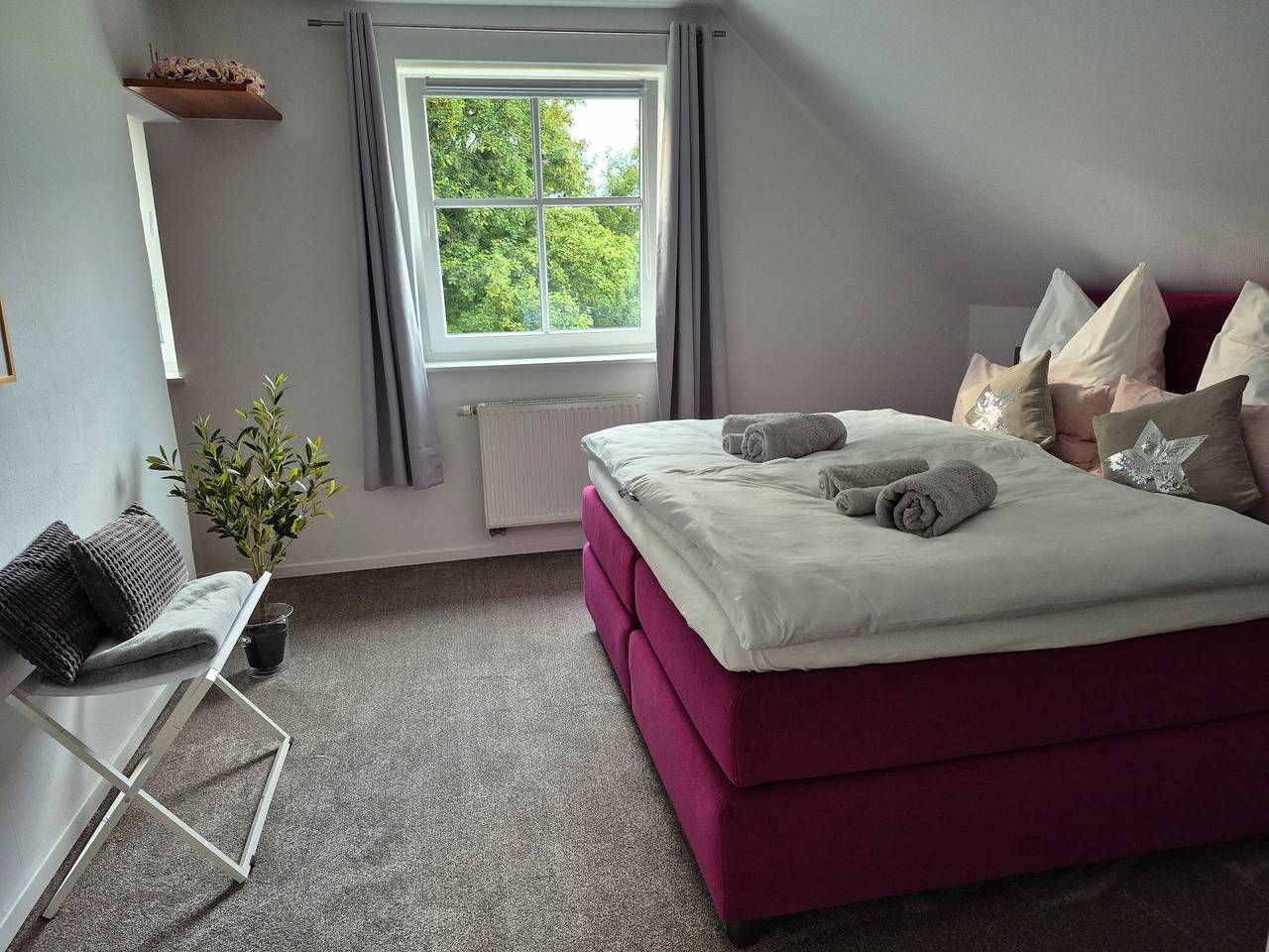 Entire apartment, Apartment 'Schmallenberger Mauerblümchen' with Private Terrace and Wi-Fi in Schmallenberg, Hochsauerlandkreis