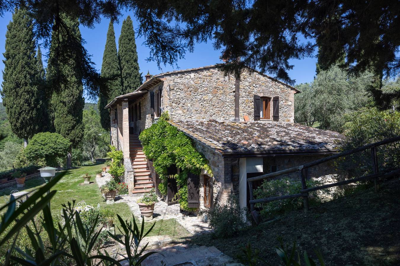 Podere le Lune with Pool, San Gimignano in San Gimignano, Siena Province