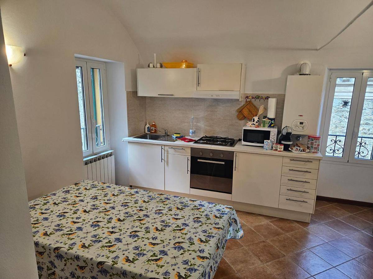 Ganze Wohnung, Casa Monique in Badalucco, Riviera di Ponente