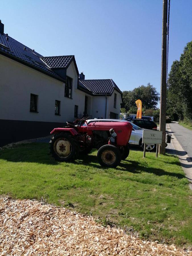 B&b voor 3 personen, met tuin en uitzicht, kindvriendelijk in de Belgische Ardennen