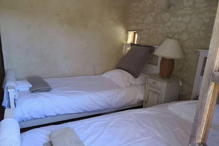 Gîte pour 4 personnes à Saint-Eutrope-de-Born - 3