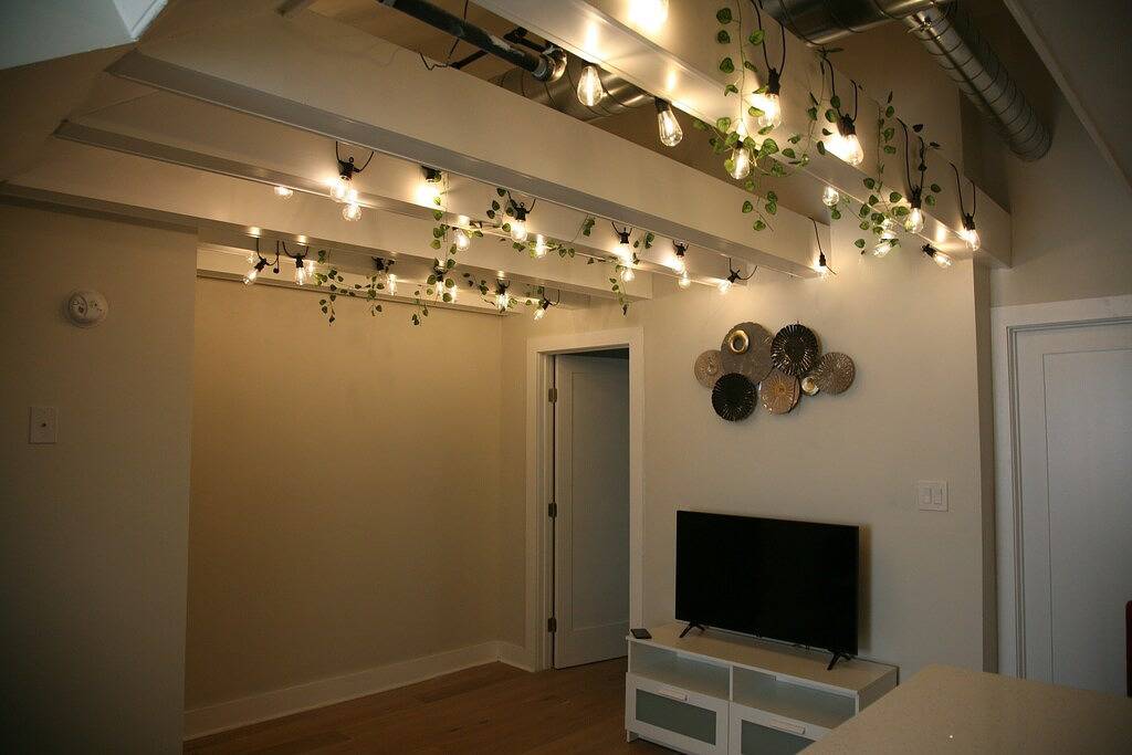 Ganze Wohnung, Warm & Unique - Amazing Downtown Location - 2 Queen Beds - Disney+ Included in Philadelphia, Philadelphia County