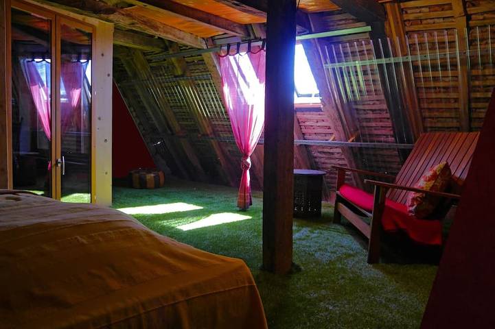 Location de vacances pour 4 personnes, avec terrasse et jardin à Azerat - 4