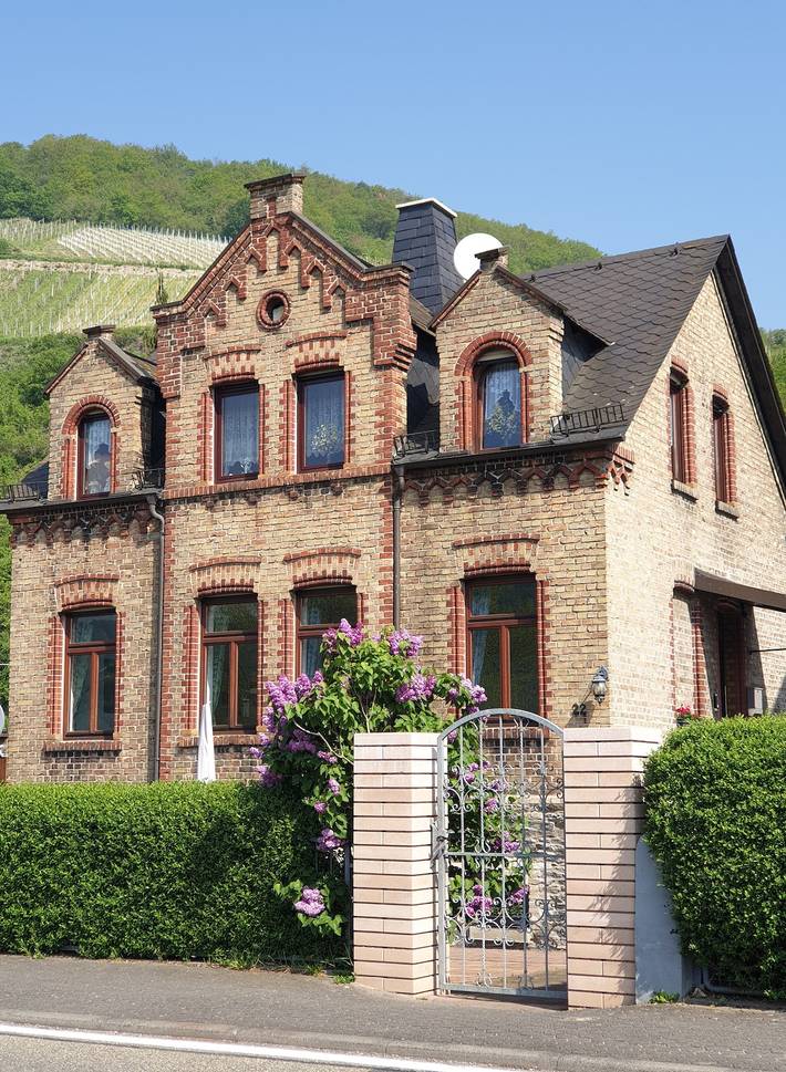Ferienwohnung für 2 Personen, mit Terrasse und Ausblick in Loreley