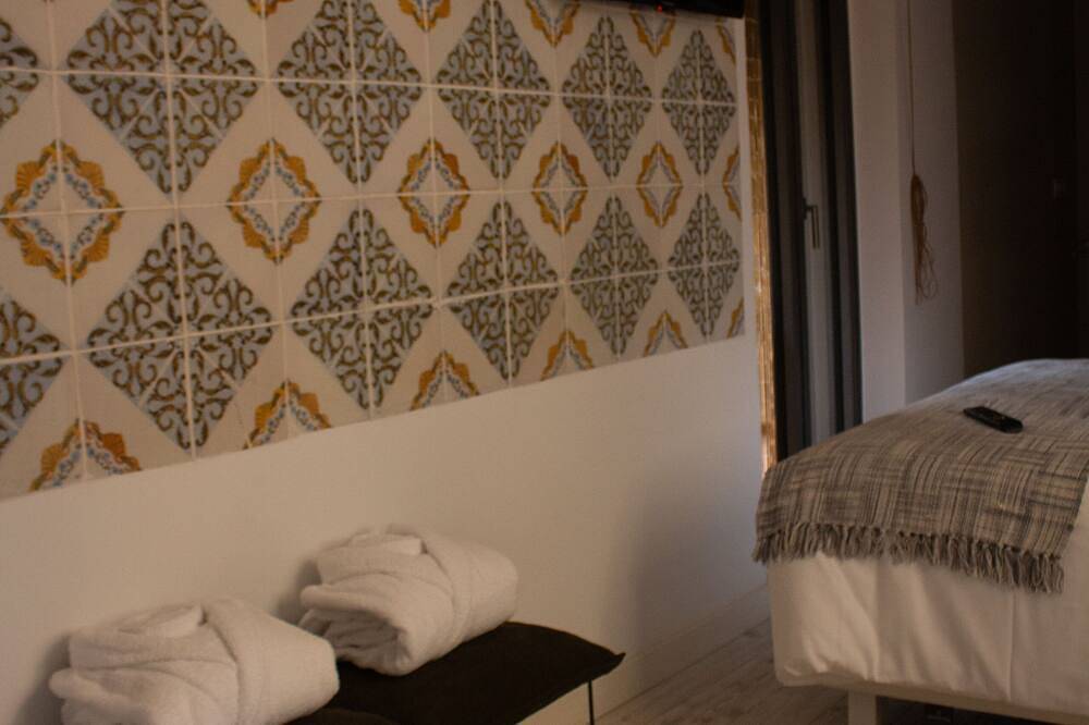 Entire apartment, La Casa Del Miracle. 2 bedroom apartment. in Balaguer, Noguera