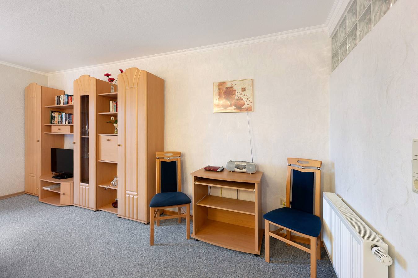 Ganze Wohnung, Ferienwohnung 'Annette' mit Gemeinschaftsterrasse, Gemeinschaftsgarten und Wi-Fi in Nordstrand (Gemeinde), Nordseeküste